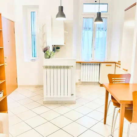 Apartment Ringhiera House Tertulliano - Free Street Parking Nearby